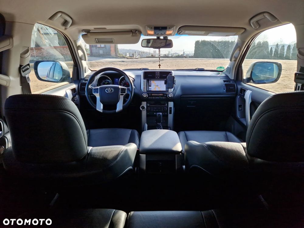 Toyota Land Cruiser 3.0 D-4D Automatik Executive - 36