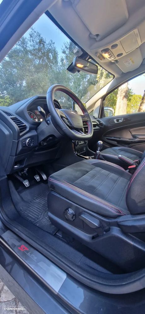 Ford EcoSport 1.0 EcoBoost ST-Line Plus - 11