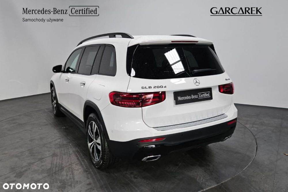 Mercedes-Benz GLB - 4