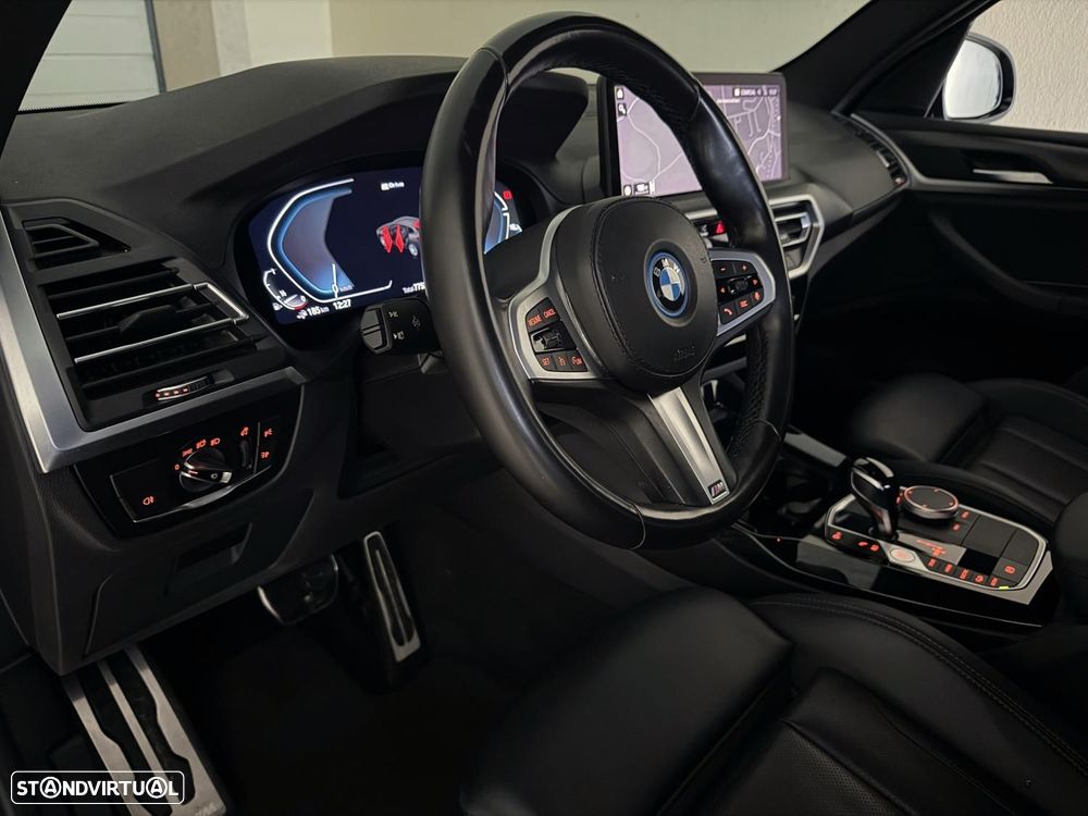 BMW X3 30 e xDrive Pack M — fotografia 3