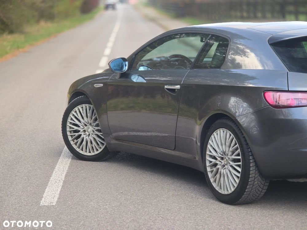 Alfa Romeo Brera 2.2JTS Sky View - 36