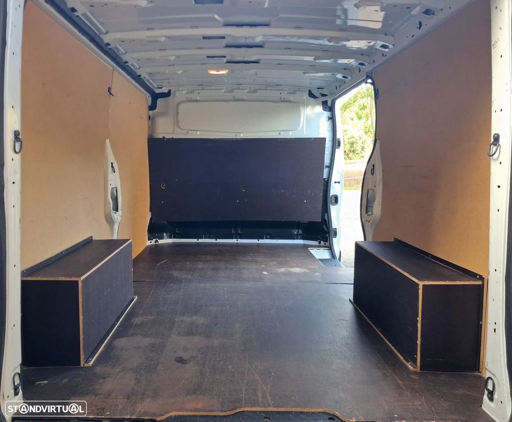 Renault Trafic 1.6 dci – 125cv, versão Longa - 2