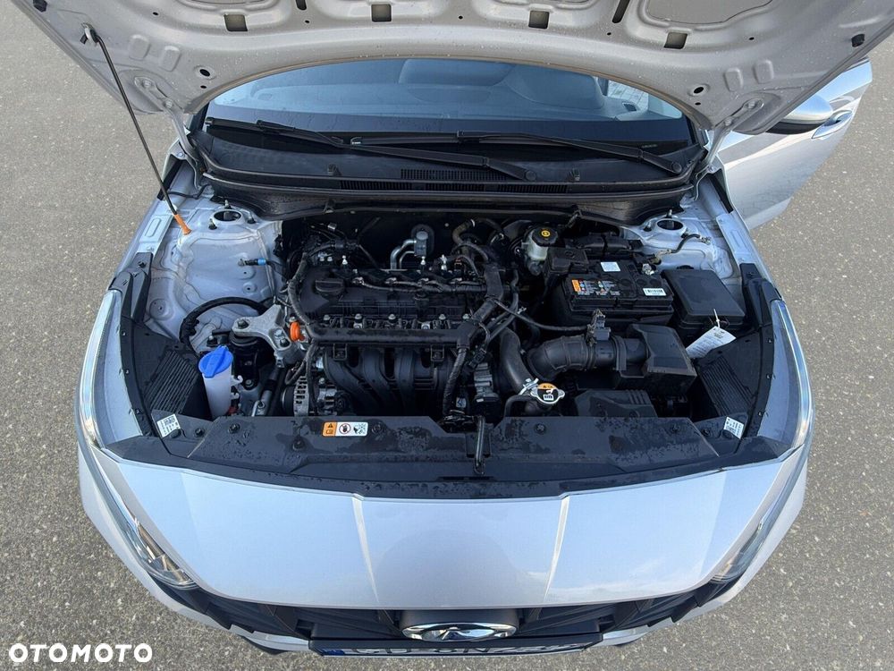 Hyundai i20 - 24