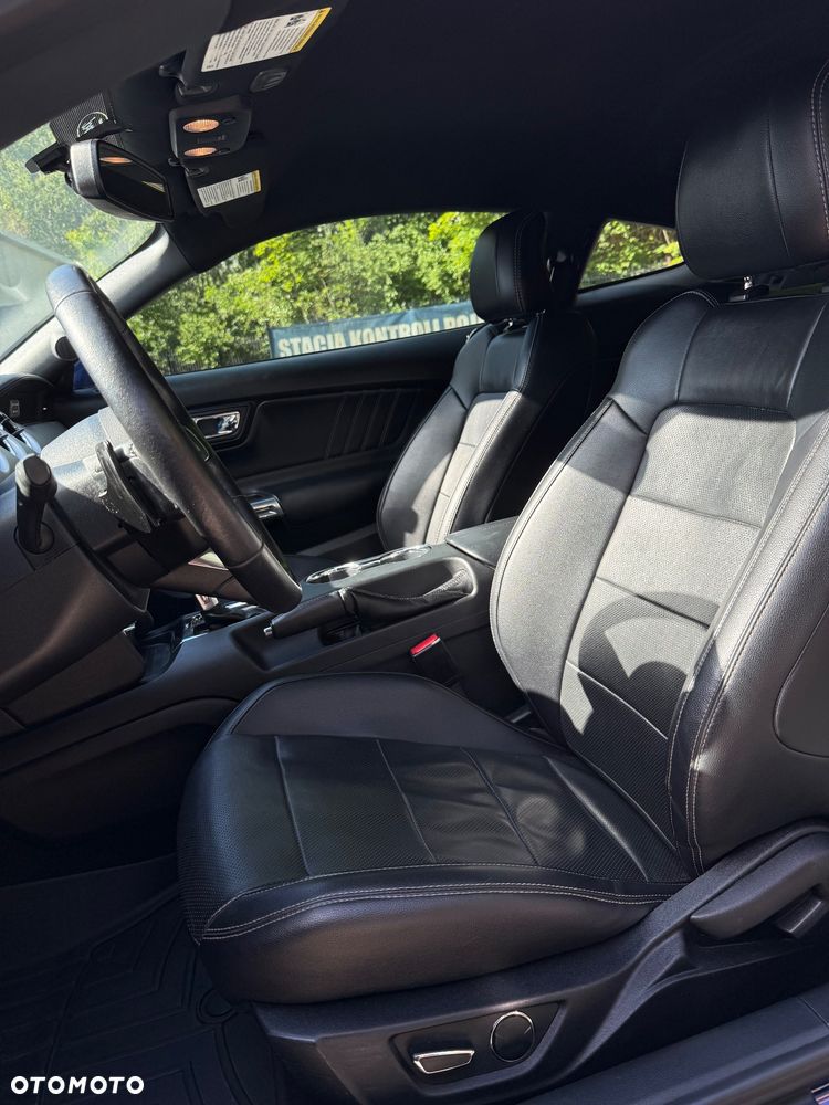 Ford Mustang 2.3 EcoBoost - 22