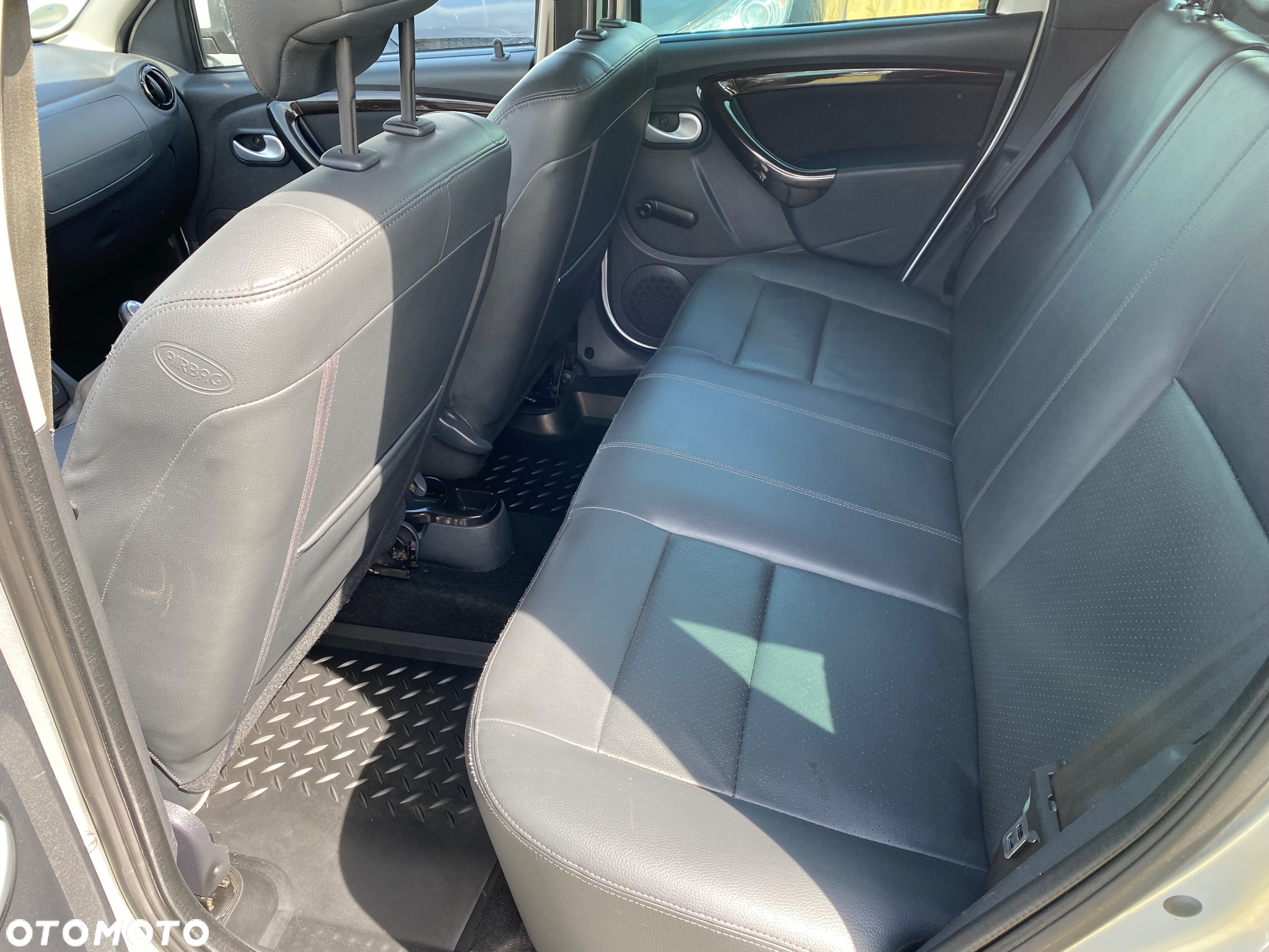 Dacia Duster 1.6 - 6