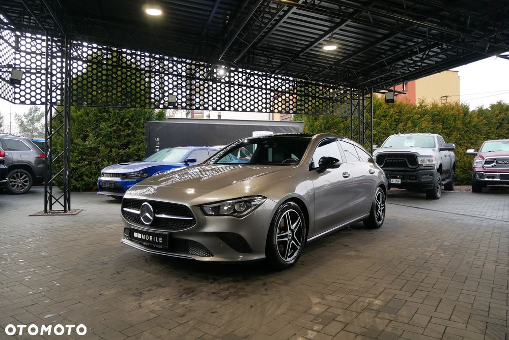 Mercedes-Benz CLA 200 7G-DCT Progressive - 1