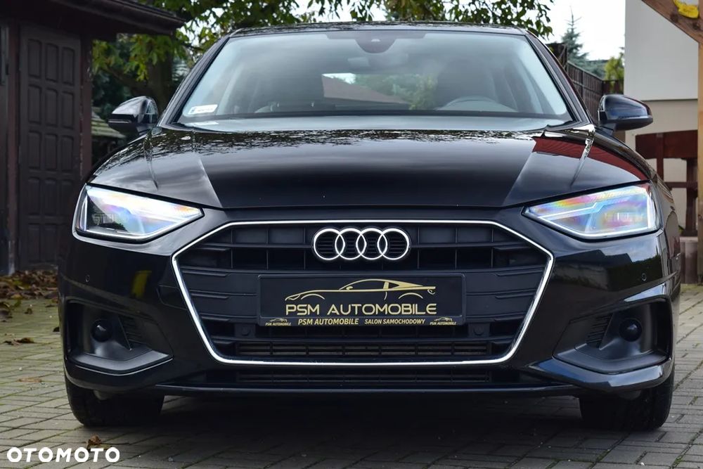 Audi A4 Limousine - 4