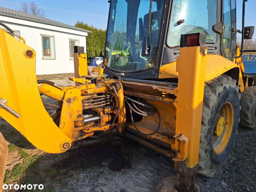 JCB 3Cx 4X4 - 34