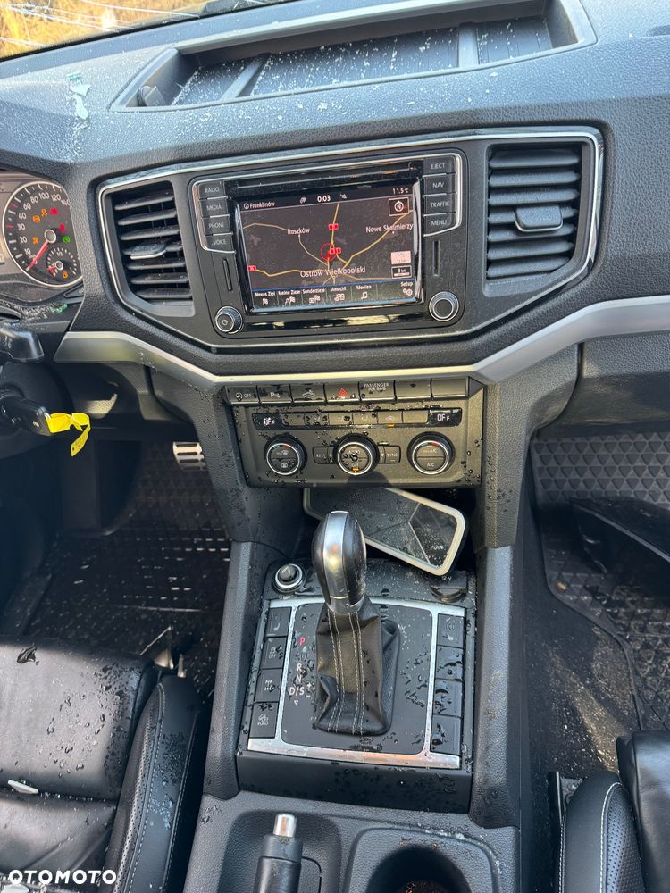 Volkswagen Amarok 3.0 V6 TDI 4Mot Highline - 10