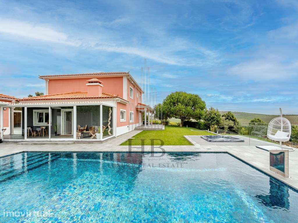 Quinta de Luxo com Moradia T5 recentemente renovada com 4 Hectares,... - Grande imagem: 2/60