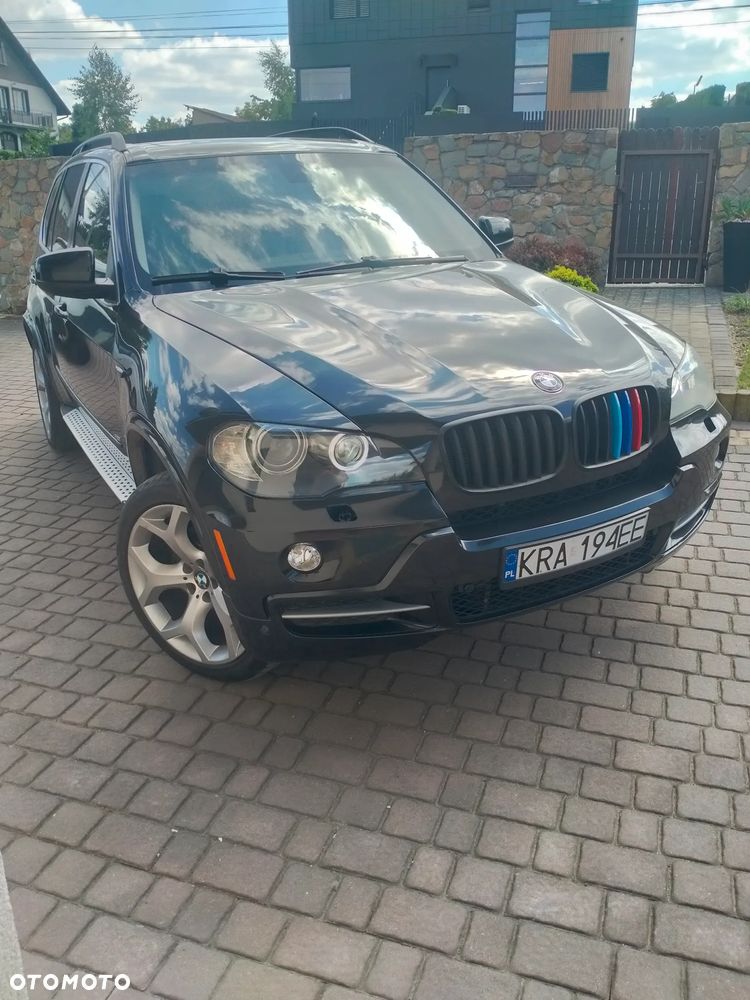 BMW X5 4.8i - 8