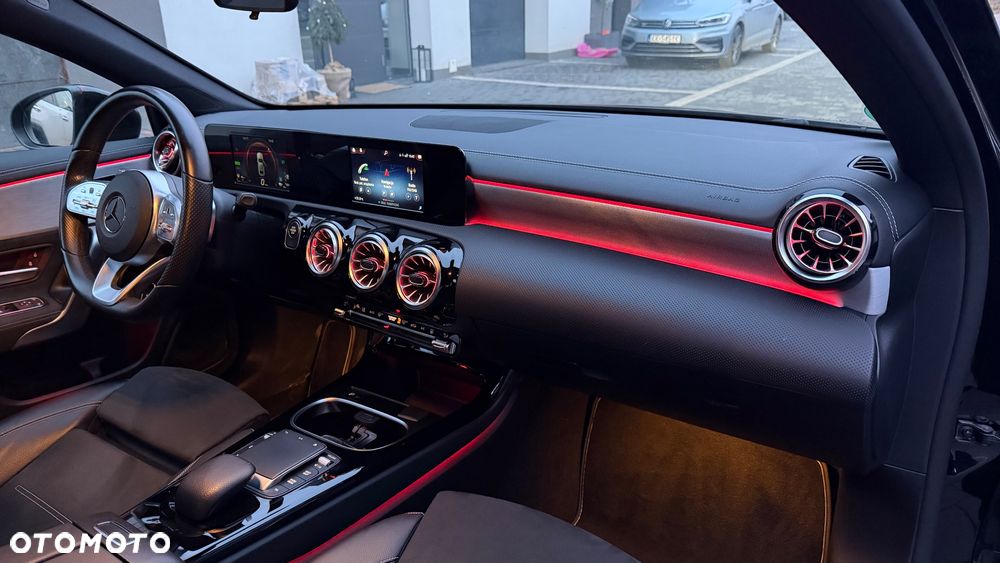Mercedes-Benz Klasa A 250 e 8G-DCT AMG Line - 17