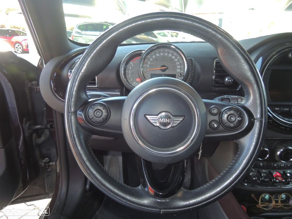 MINI Clubman Cooper SD Auto Desportiva - 26