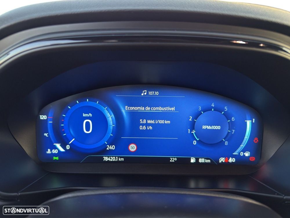 Ford Focus 1.0 EcoBoost Hybrid ST-LINE - 9