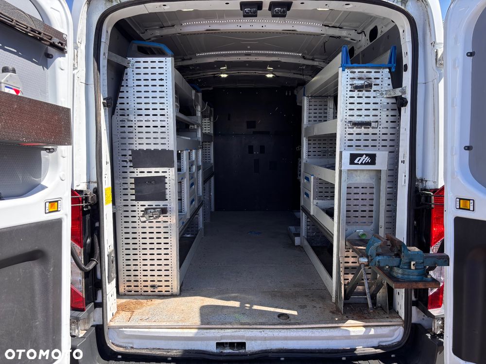 Ford Transit - 10