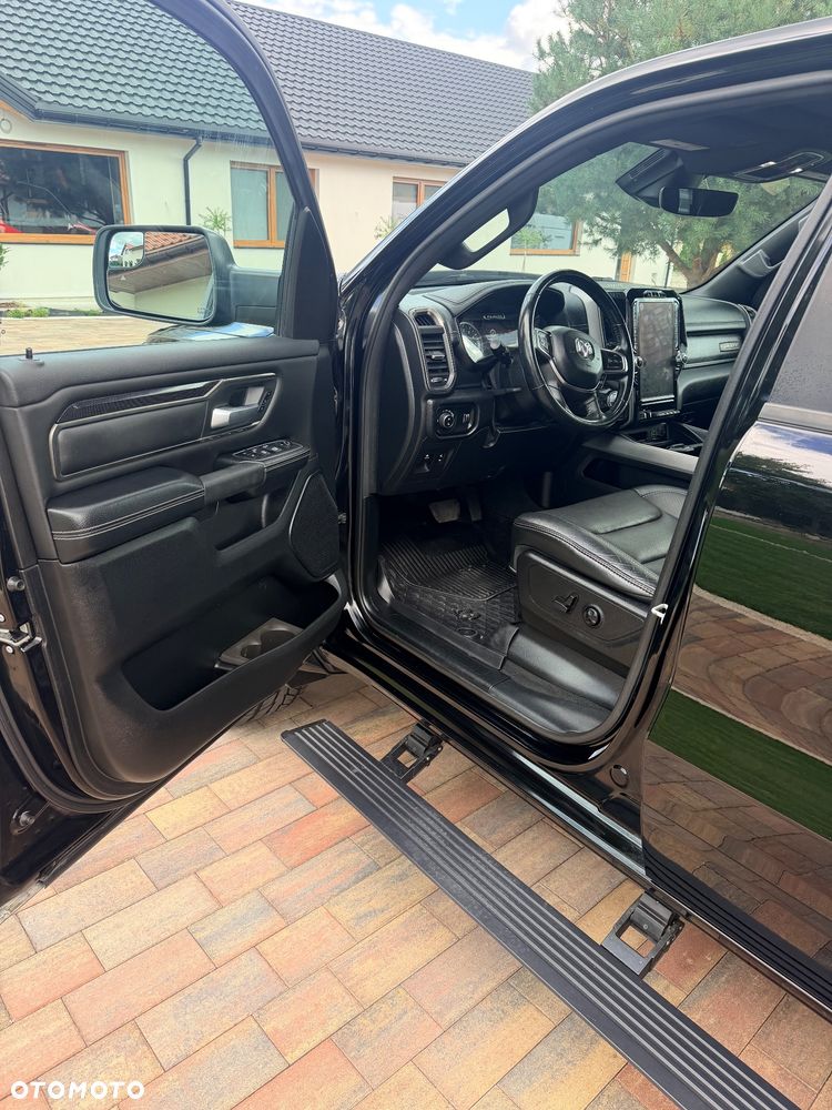 Dodge RAM 5.7 Crew Cab Longbed Laramie Sport - 7