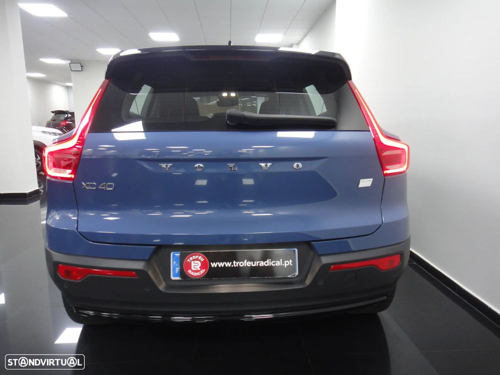 Volvo XC 40 Recharge Plus - 9
