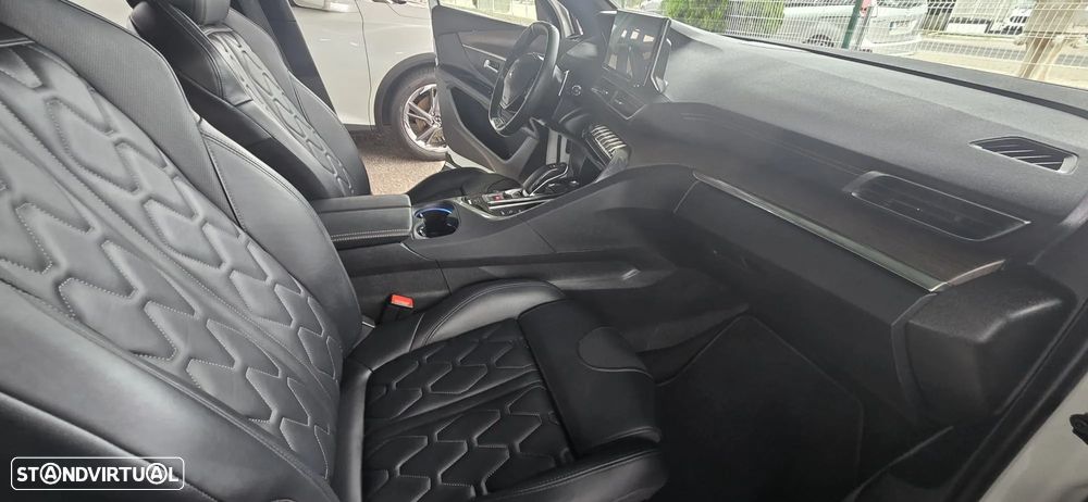 Peugeot 3008 1.6 Hybrid4 GT Pack e-EAT8 - 35