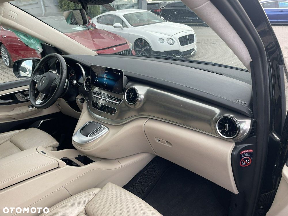 Mercedes-Benz Klasa V 300 d lang 4Matic 9G-TRONIC Exclusive Edition - 10