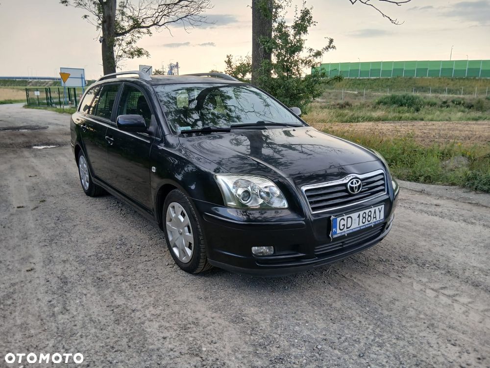 Toyota Avensis 2.0 D-4D High - 1