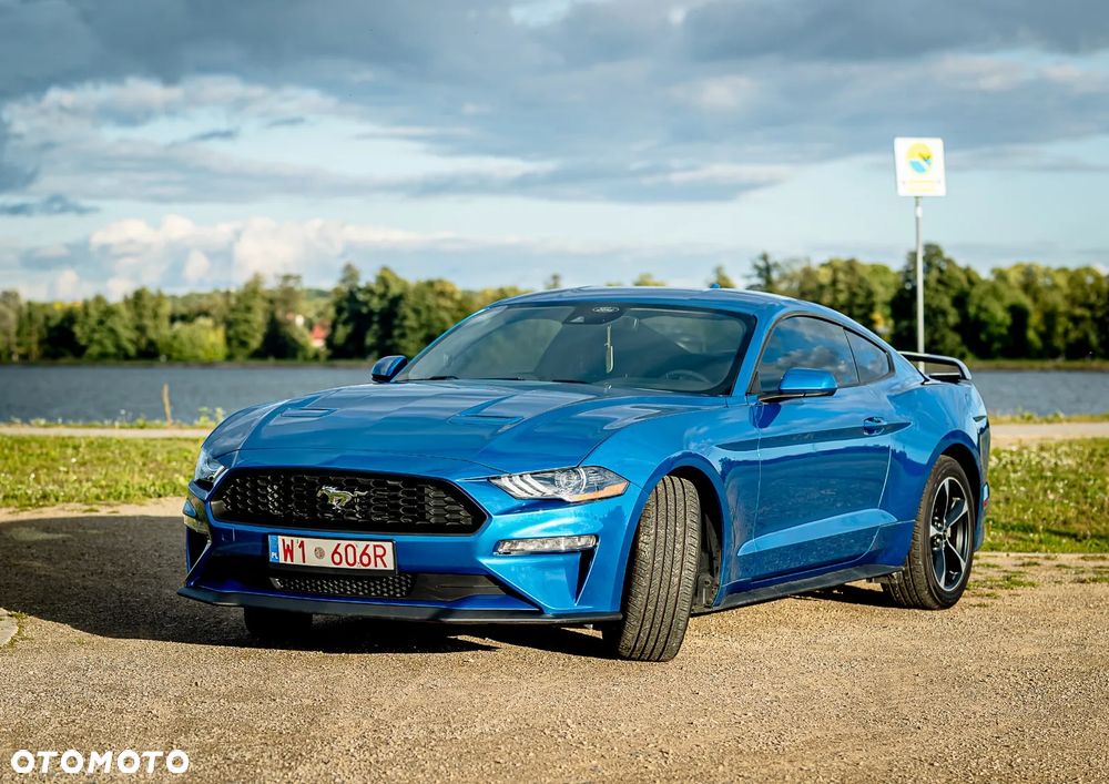 Ford Mustang - 1