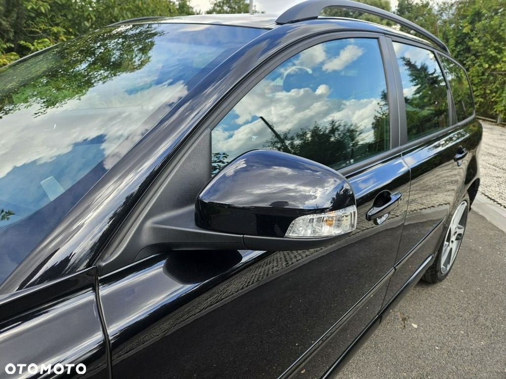 Volvo V50 2.0 Momentum Euro5 - 24