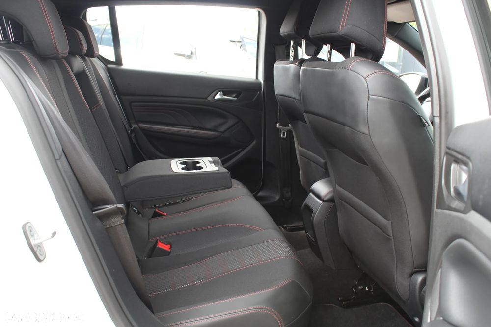 Peugeot 308 - 32