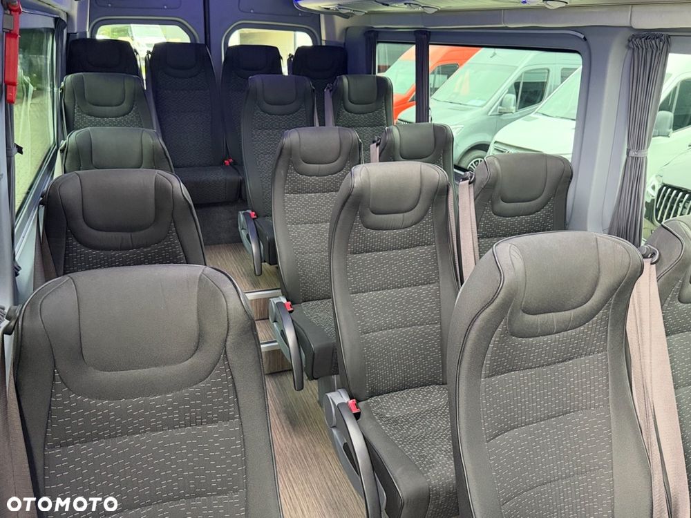 Mercedes-Benz Sprinter 516 - 18