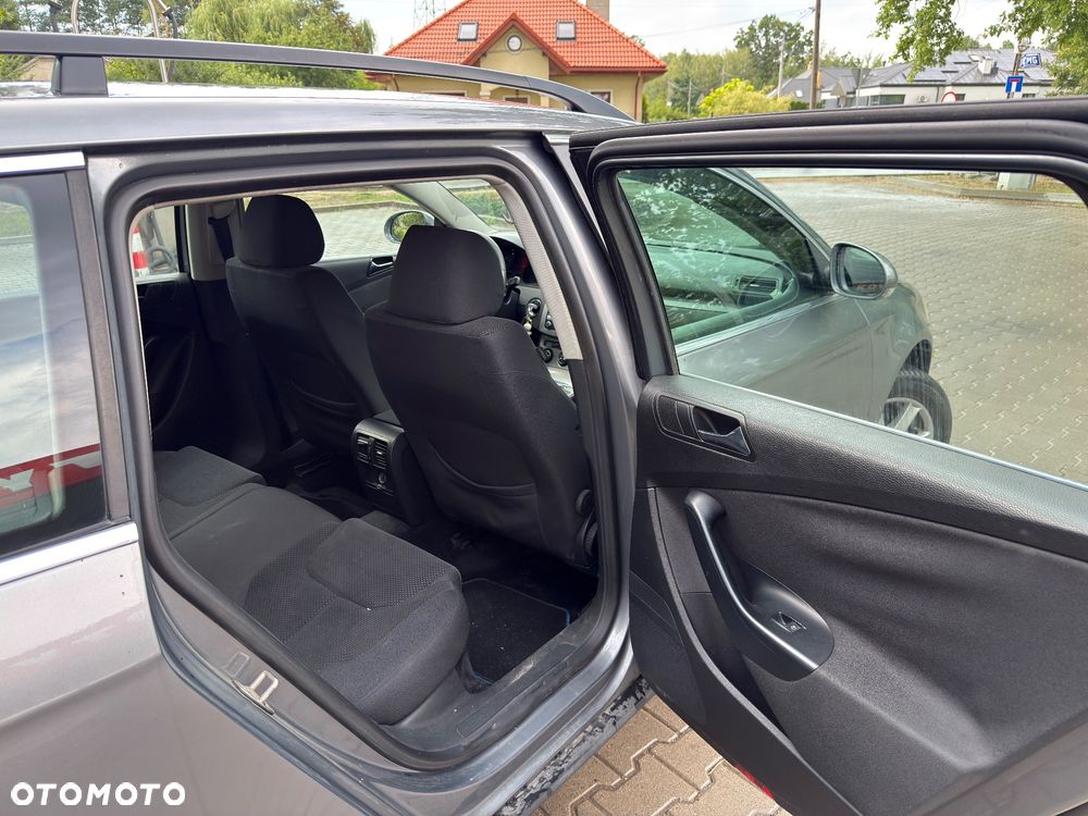 Volkswagen Passat 2.0 TDI Comfortline - 13