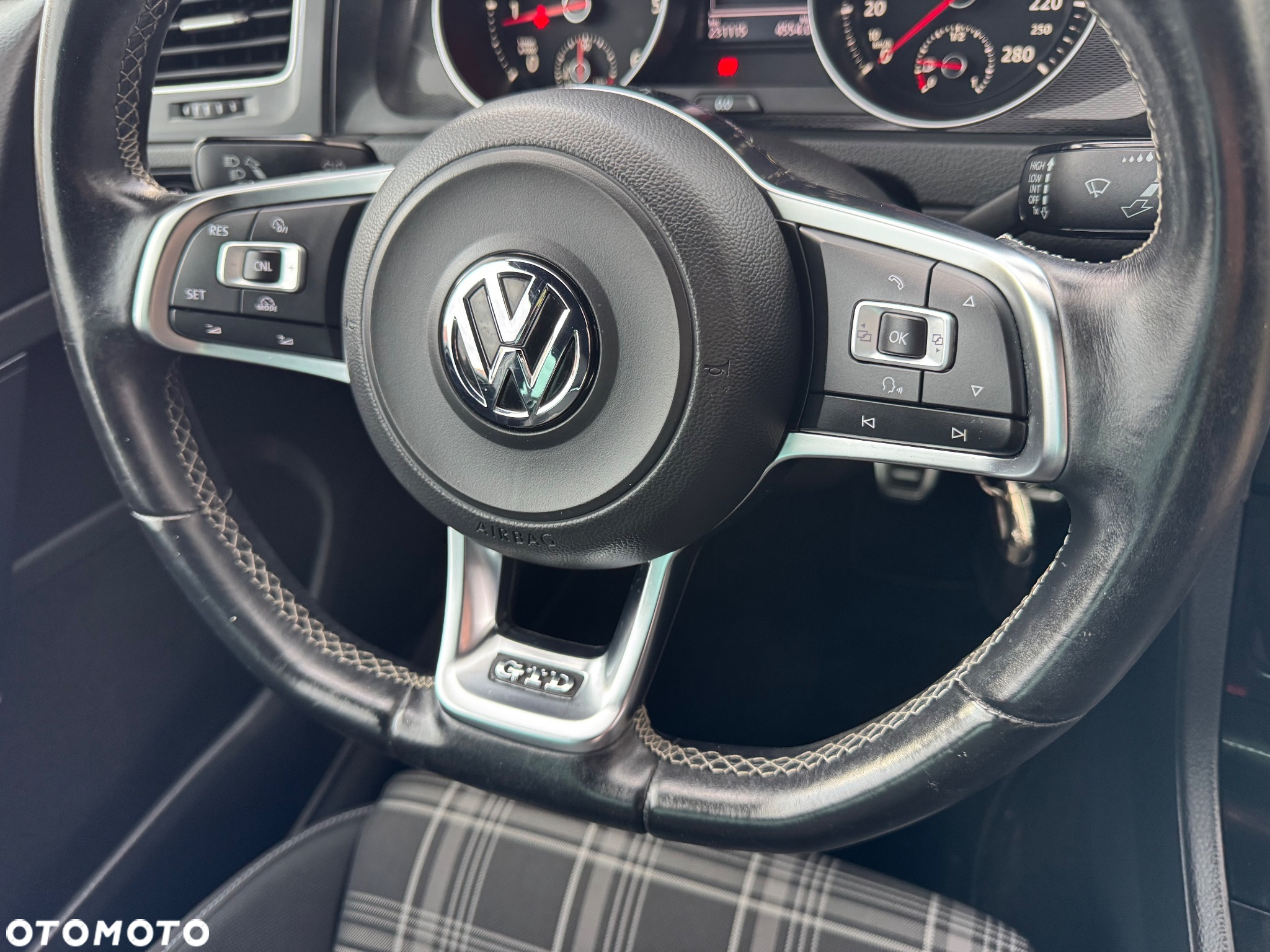 Volkswagen Golf VII 2.0 TDI BMT GTD - 31