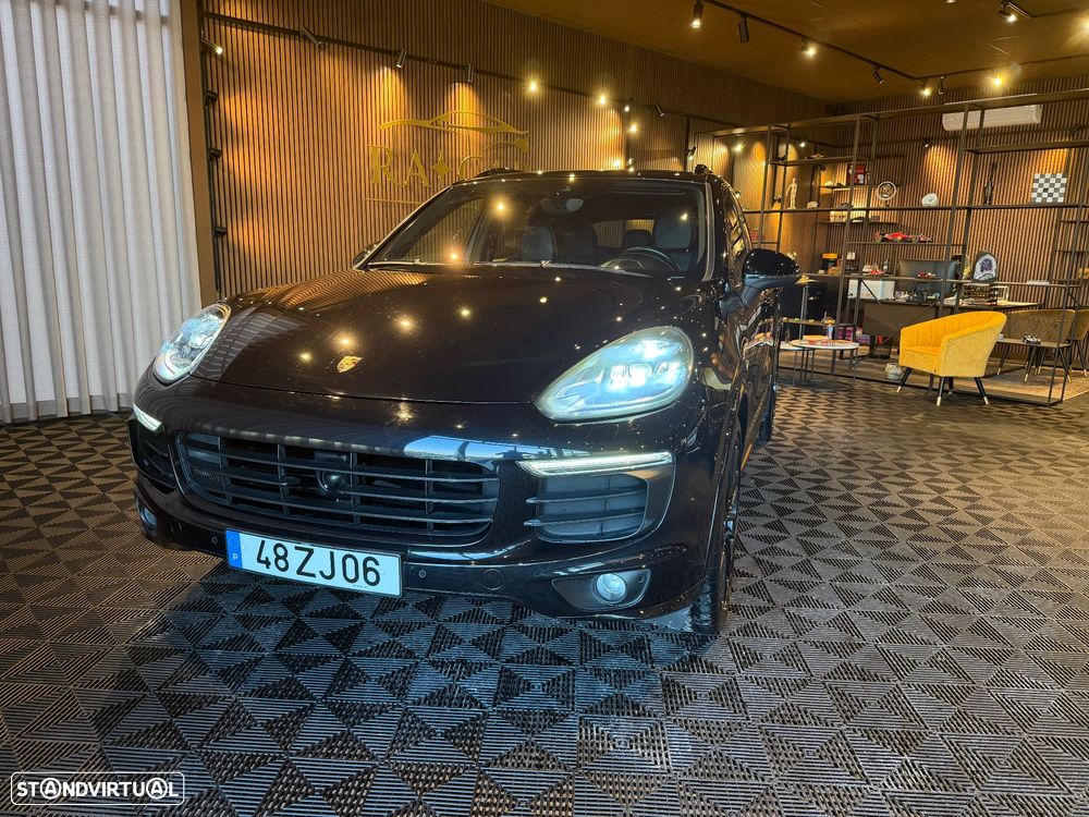 Porsche Cayenne S E-Hybrid Platinum Edition - 2