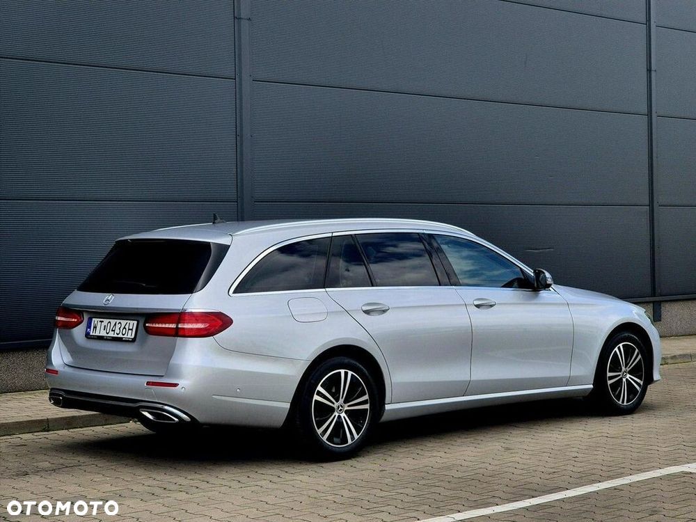 Mercedes-Benz Klasa E - 24