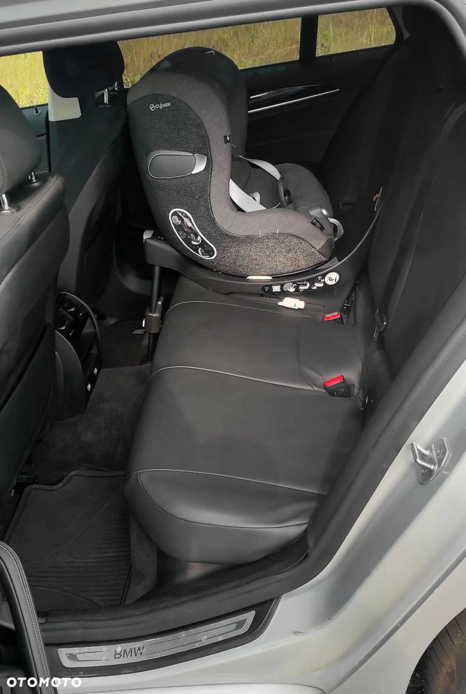 BMW Seria 5 520d Sport Line - 13