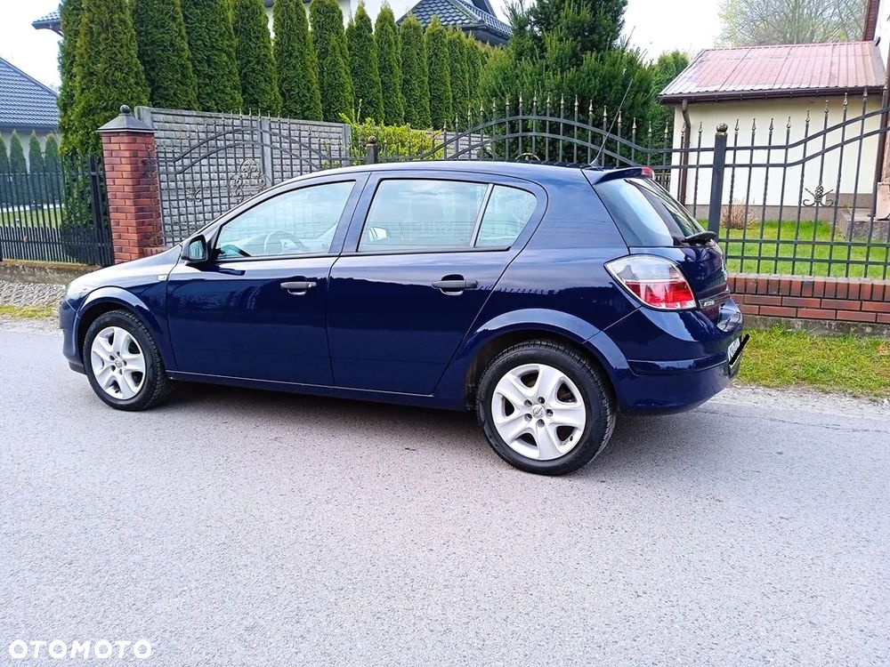 Opel Astra 1.6 Active - 18