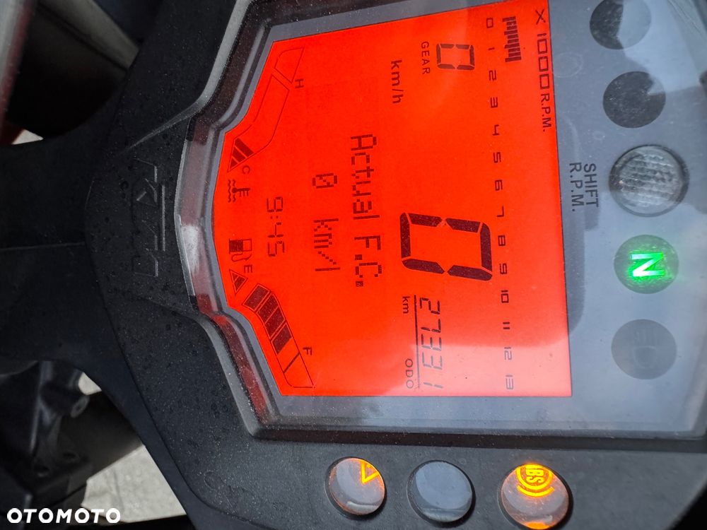 KTM RC 125 - 8