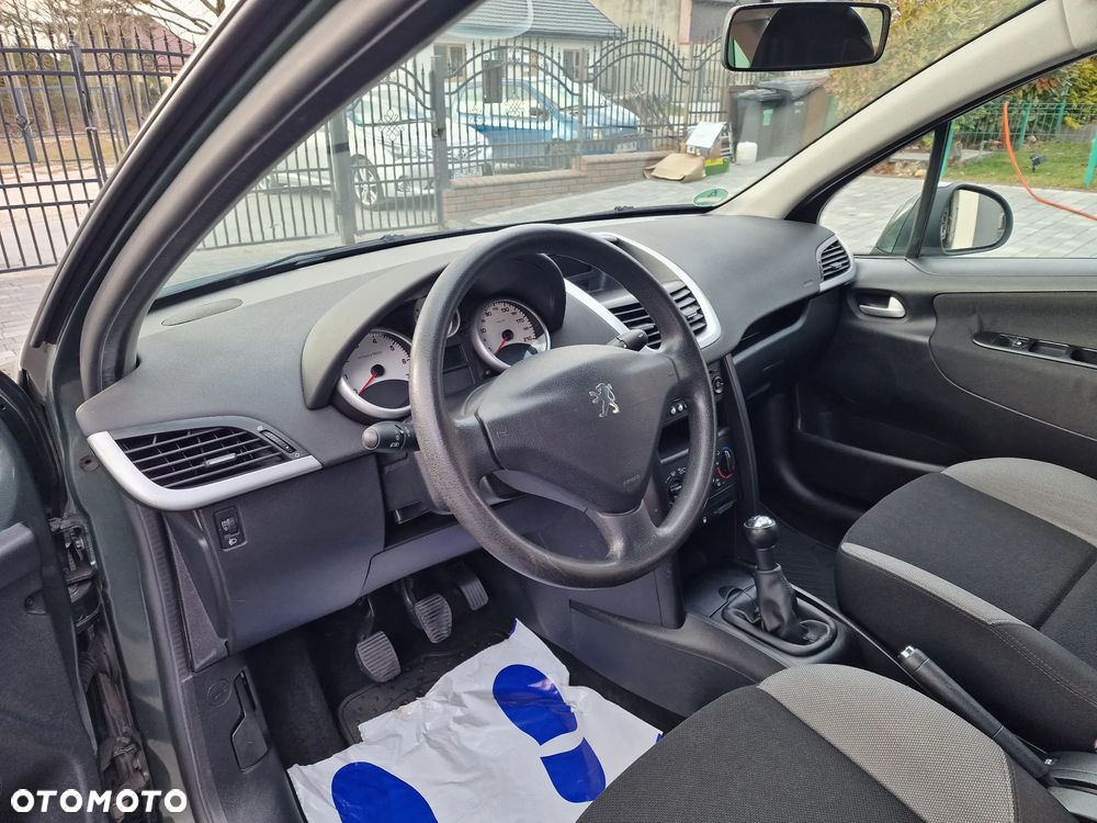 Peugeot 207 95 VTi Filou - 14