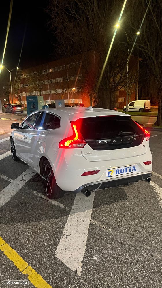 Volvo V40 1.6 D2 R-Design - 13