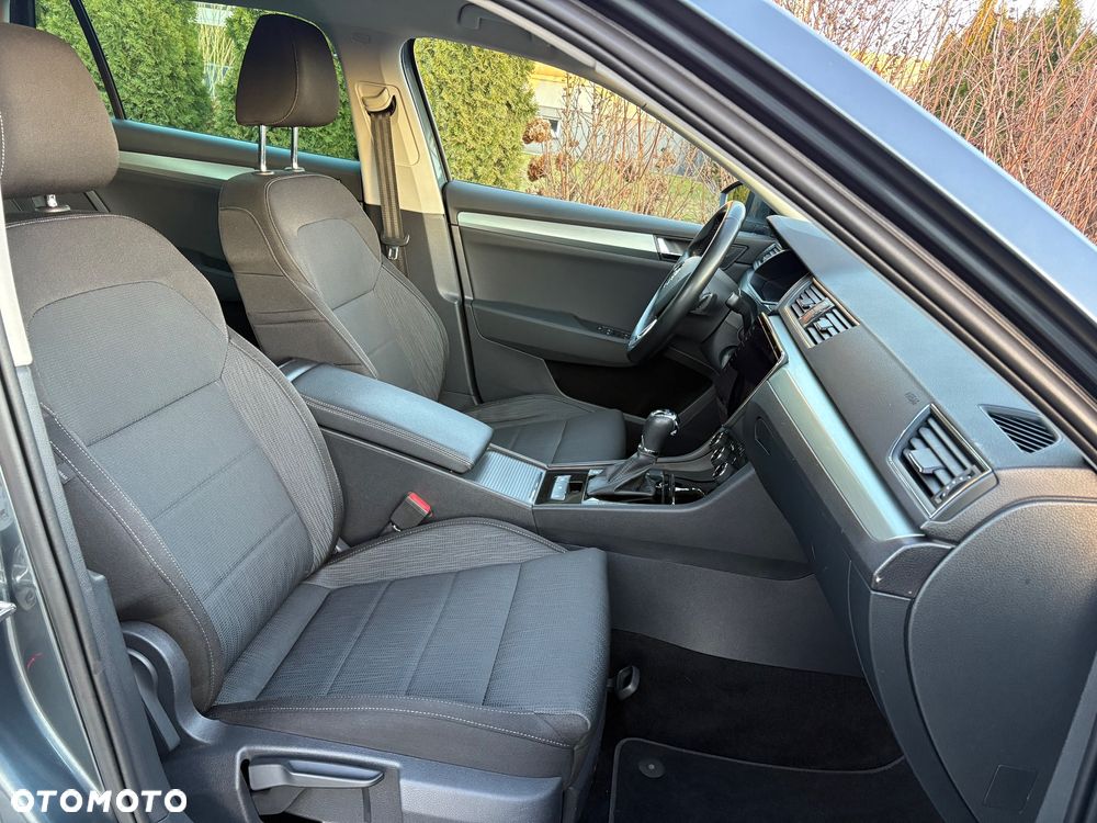 Skoda Superb 2.0 TDI Style DSG - 13