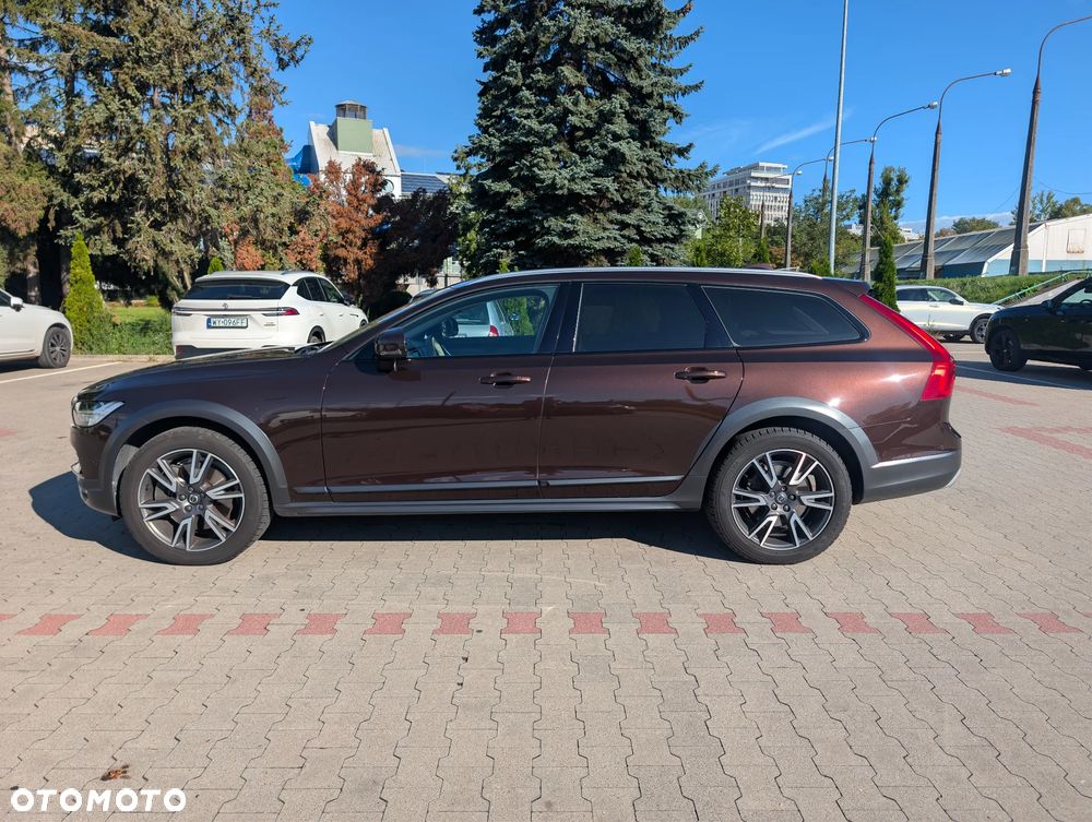 Volvo V90 Cross Country D5 AWD - 2