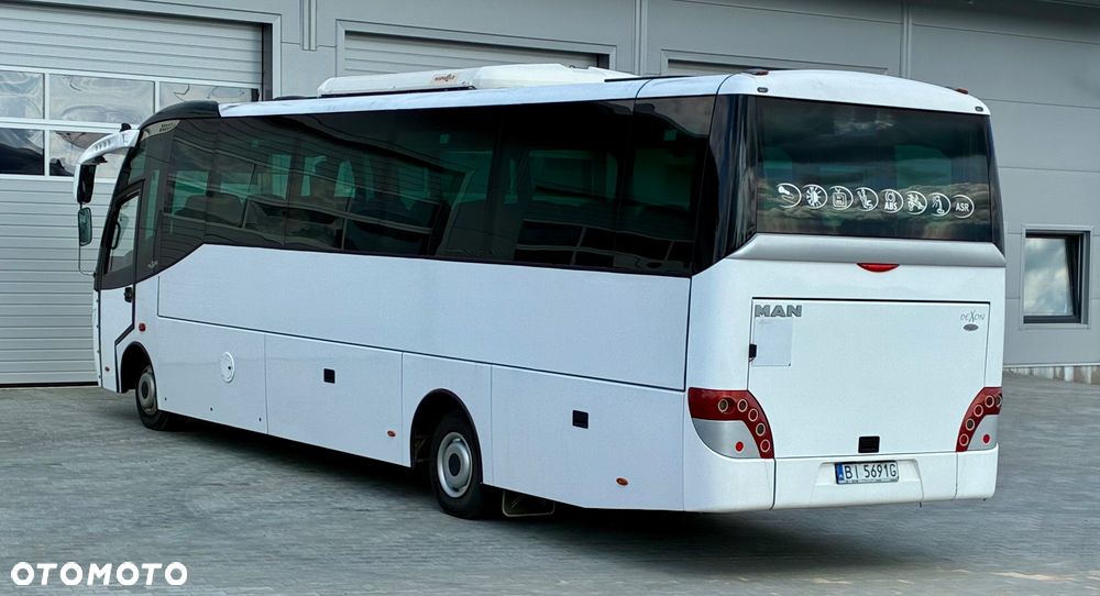 MAN - 11