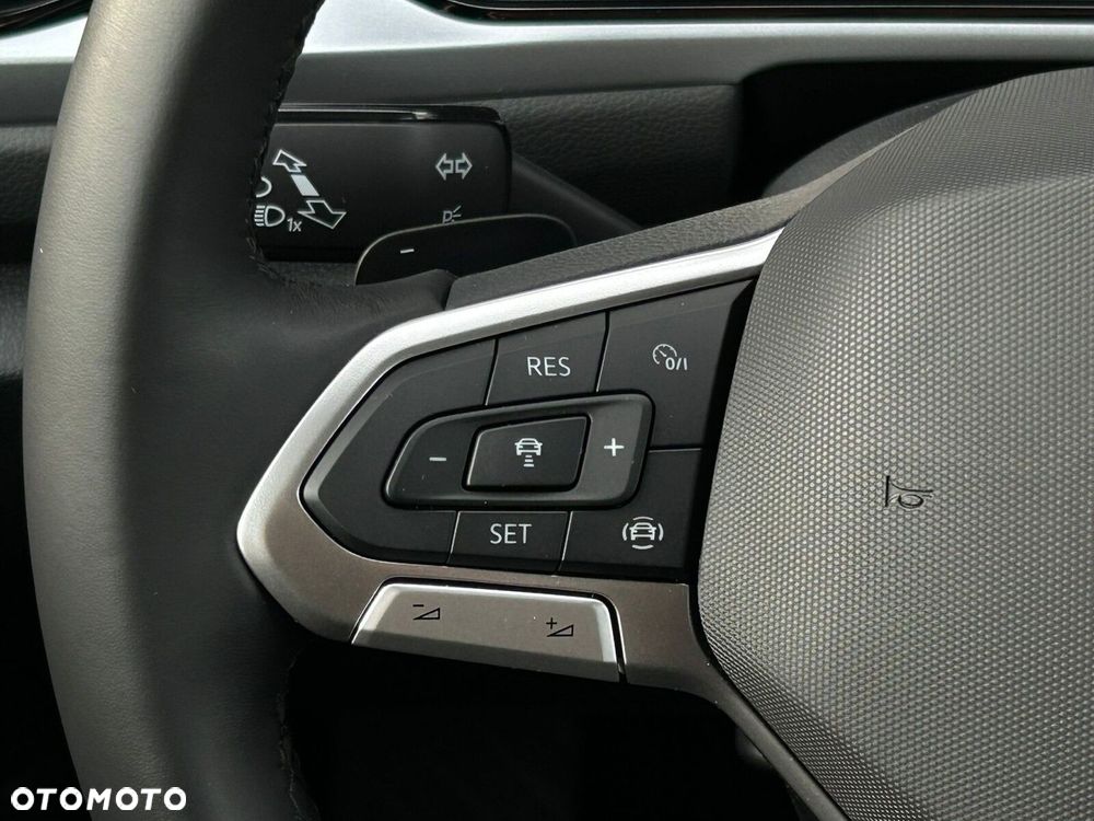 Volkswagen T-Roc 1.5 TSI Life Plus DSG - 21