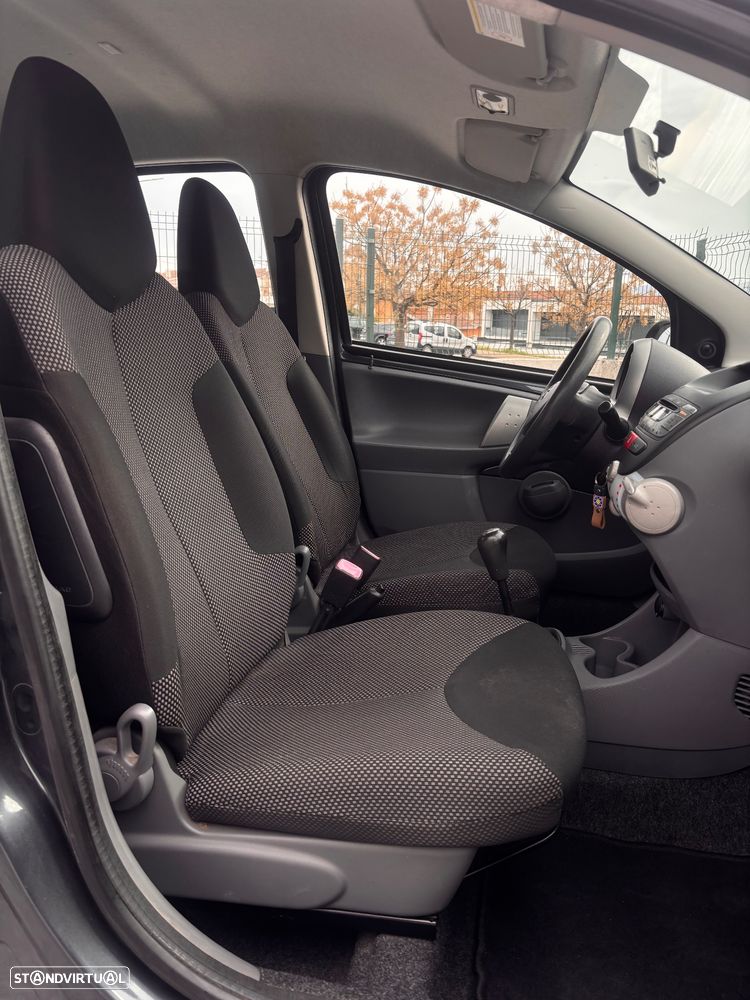 Toyota Aygo 1.0 Style Pack - 13