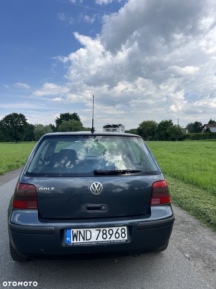 Volkswagen Golf 1.4 Comfortline - 3