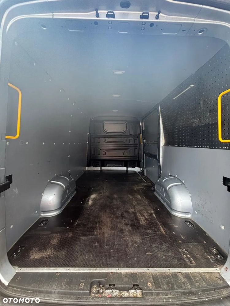 Volkswagen Crafter - 8