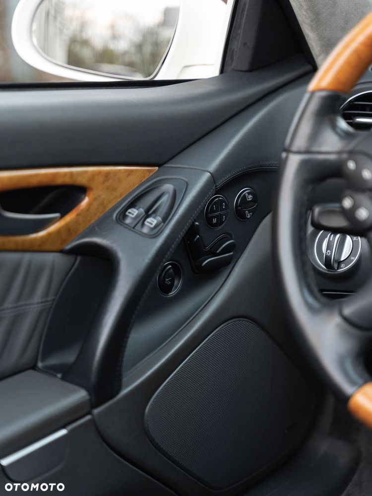 Mercedes-Benz SL - 33