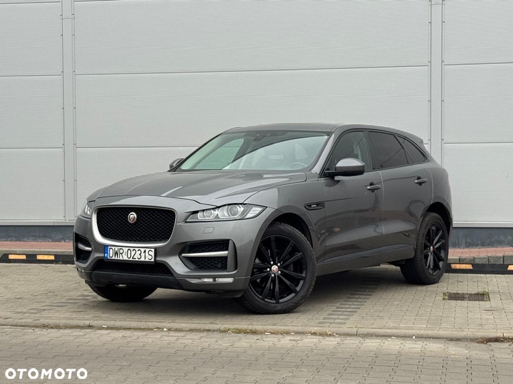 Jaguar F-Pace - 1