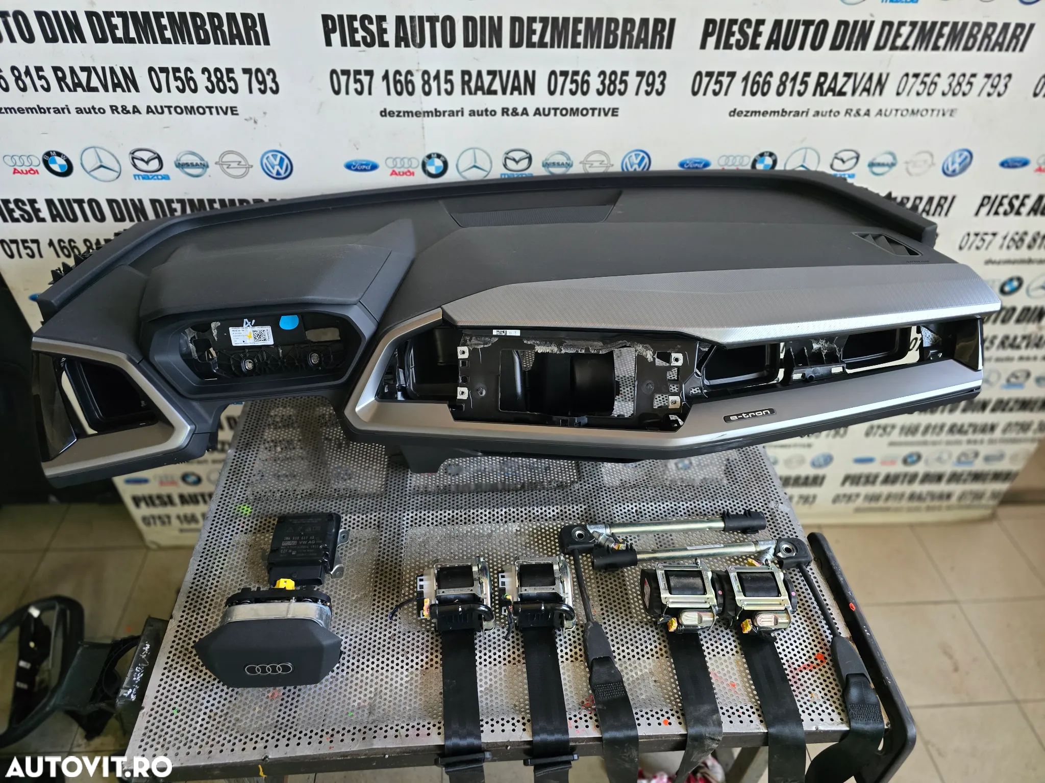Plansa Bord Kit Airbag Audi Q4 E-Tron 2021-2025 Volan Stanga - 1