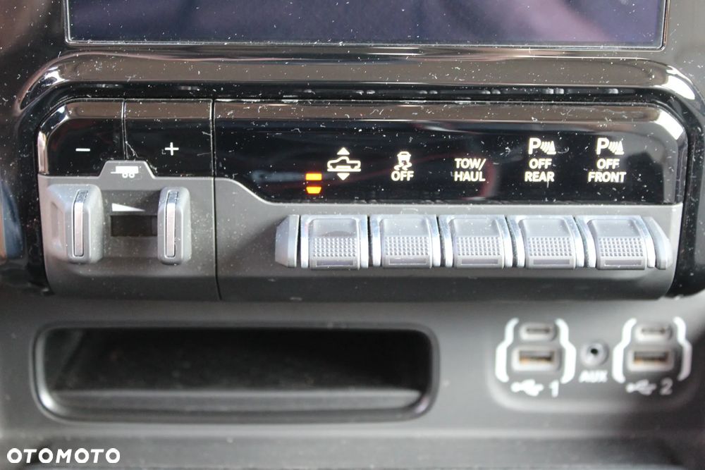 RAM 1500 5.7 Crew Cab Limited - 33