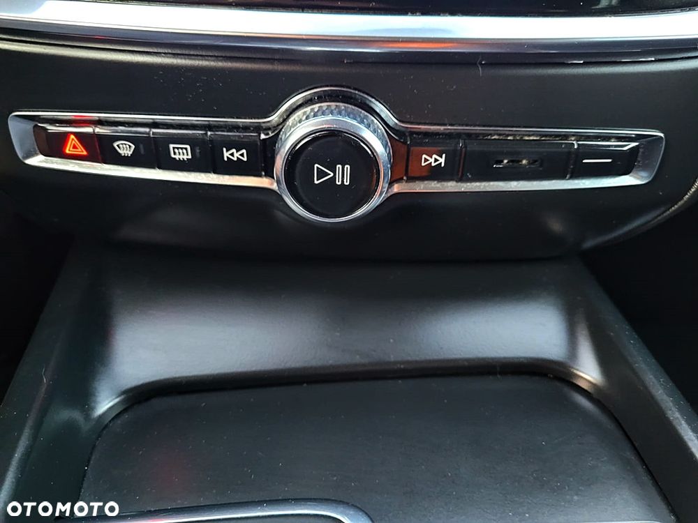 Volvo V60 D3 Geartronic Momentum Pro - 17