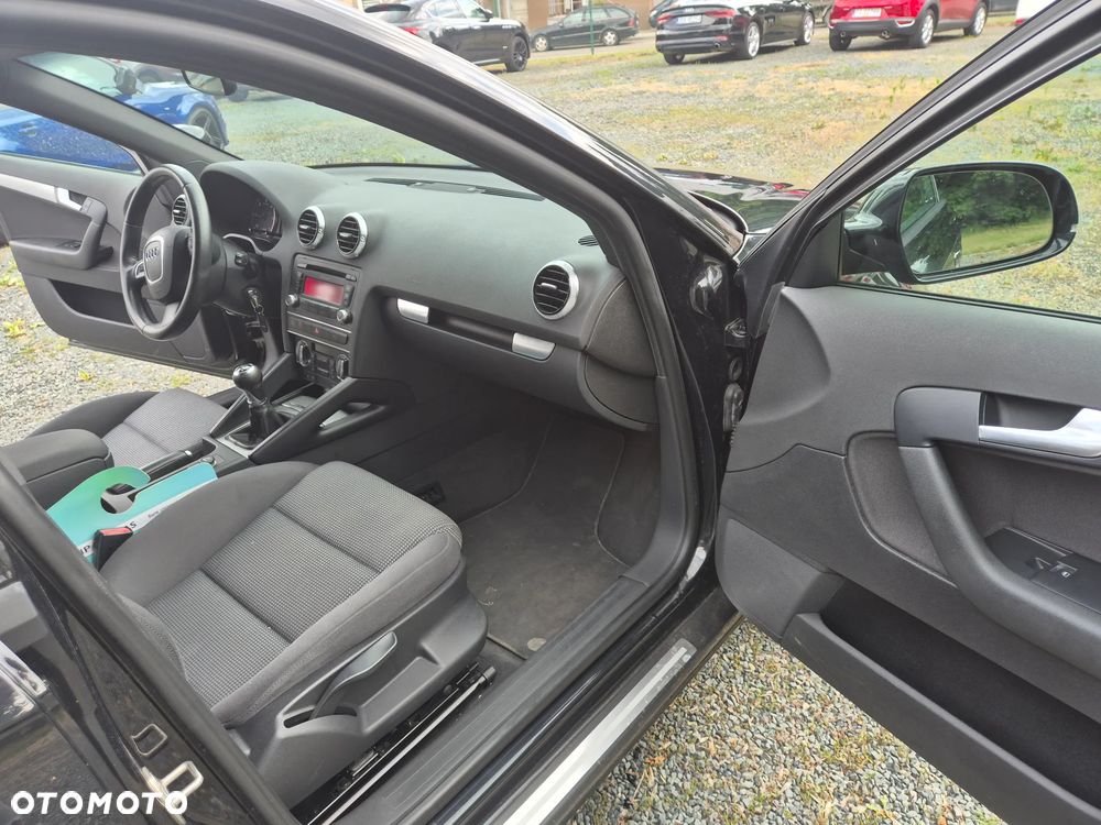 Audi A3 Sportback 2.0 TDI Attraction - 23